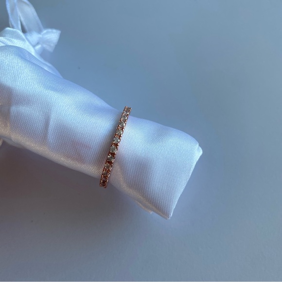 NWT Adornia Swarovski Crystal Accented Eternity Ring - Picture 4 of 7